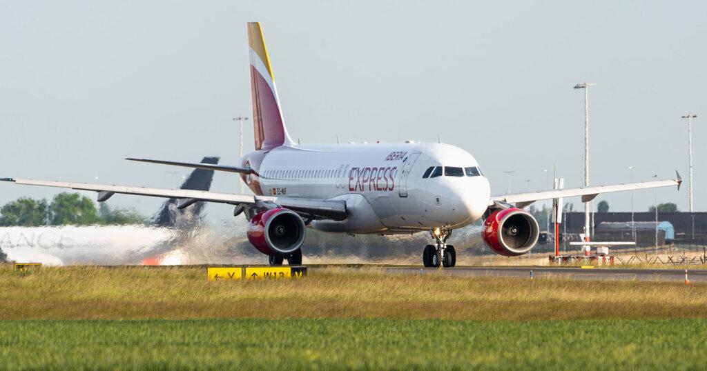 explicacion porque vuelan los aviones